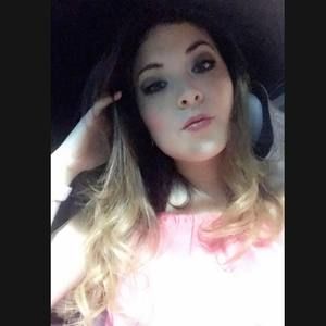 Meet your Posher, Alma